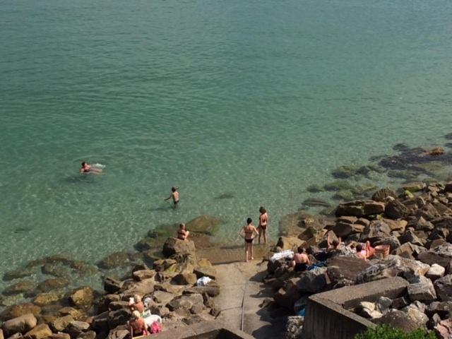 Appartement Cosy Les Pieds Dans L'Eau, Vue Mer Exceptionnelle Крозон Экстерьер фото